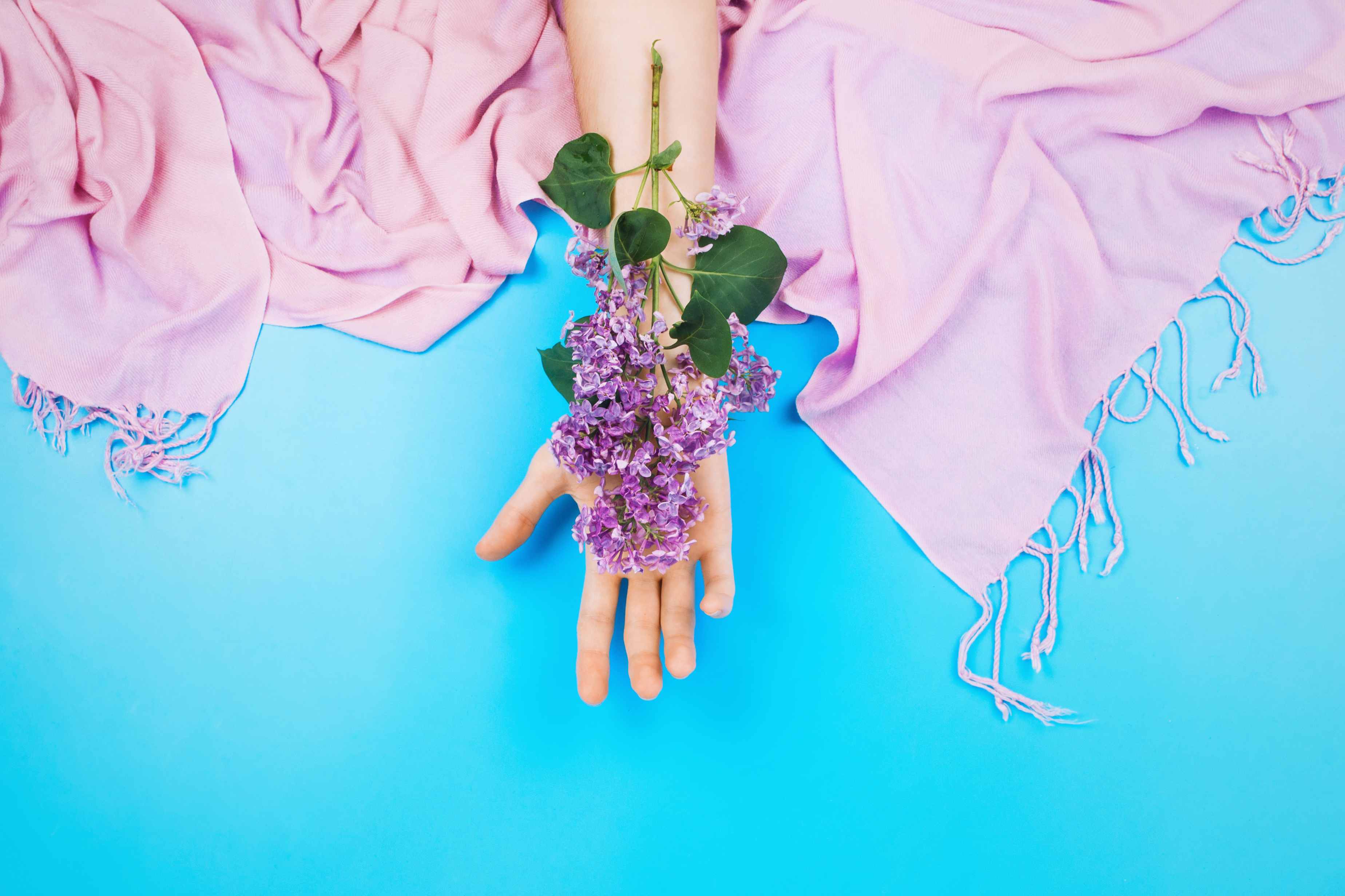 Розовый с голубым: свежесть и новизна